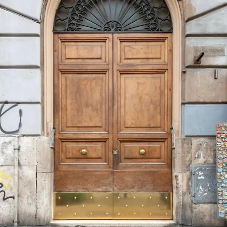 Vatican Stop Apartmán *